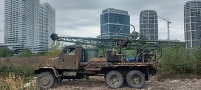 Vrtná súprava pri práci v teréne